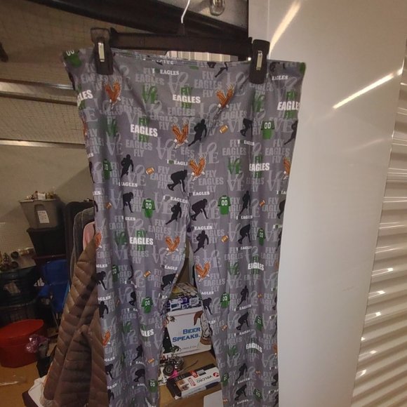 Leggings - PHILADELPHIA EAGLES size XL - from Apple Girl Boutique - NWT - Picture 3 of 3